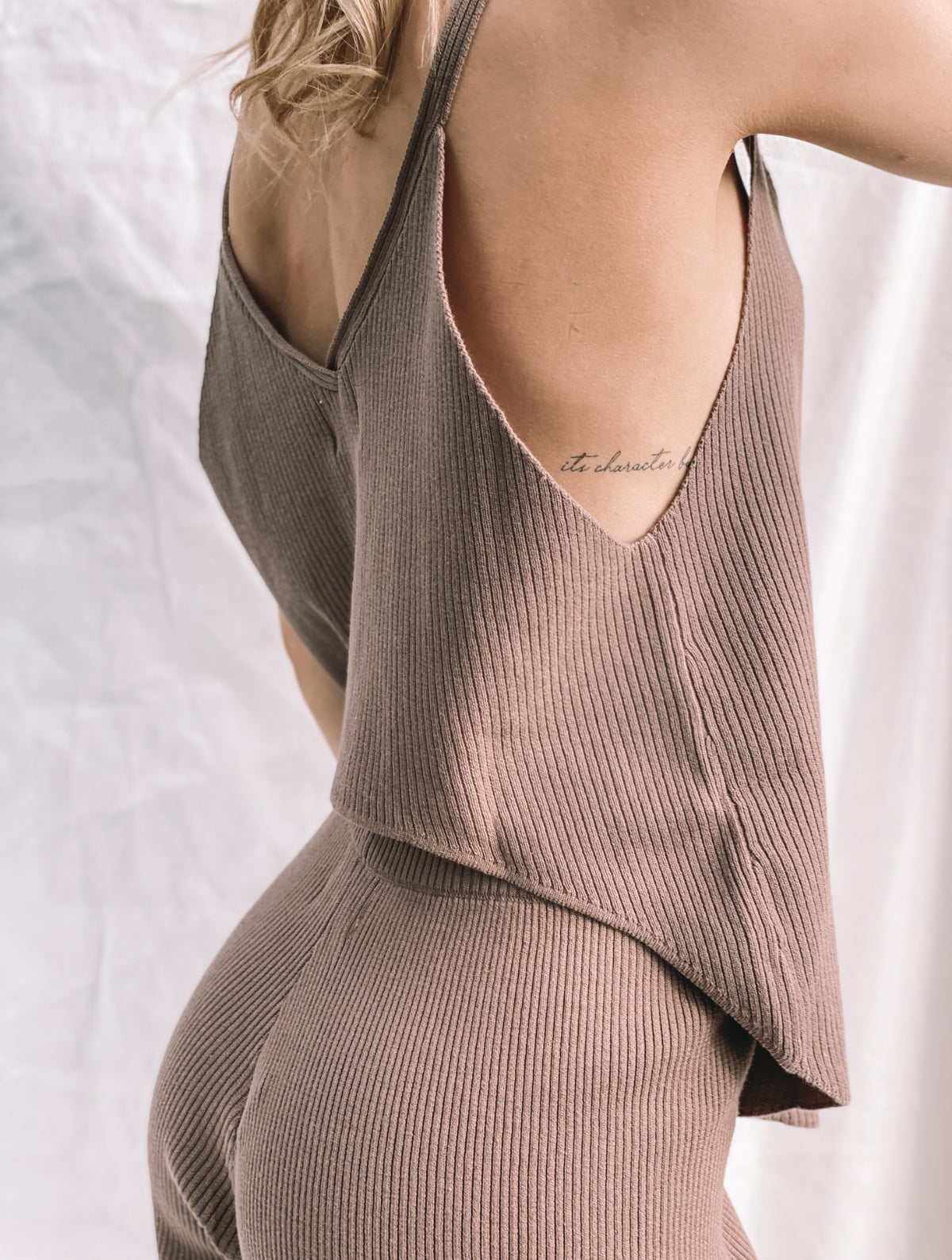 GOLDIE RIBBED TANK - CHOCOLATE