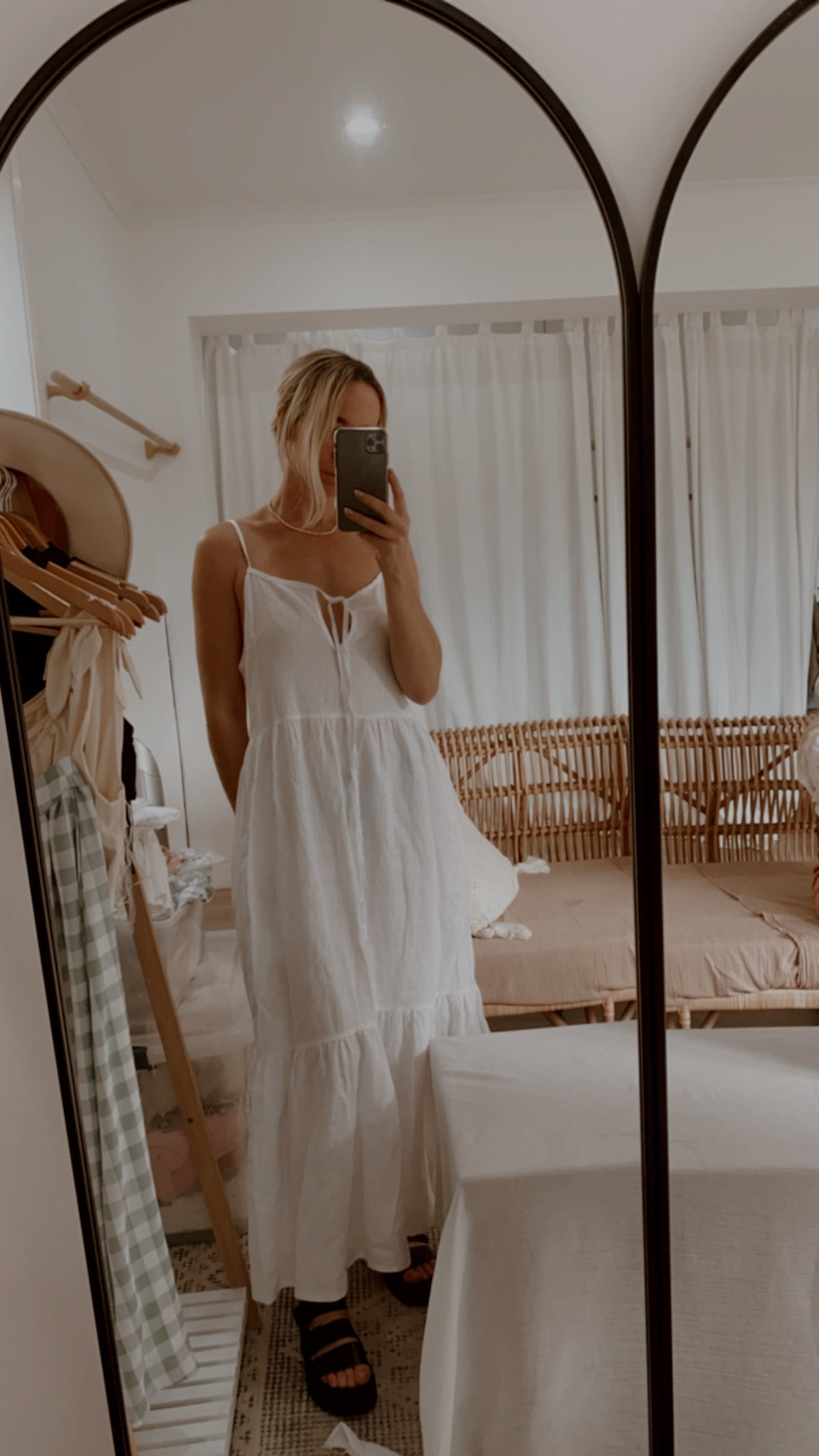 CHLOE LINEN DRESS / WHITE