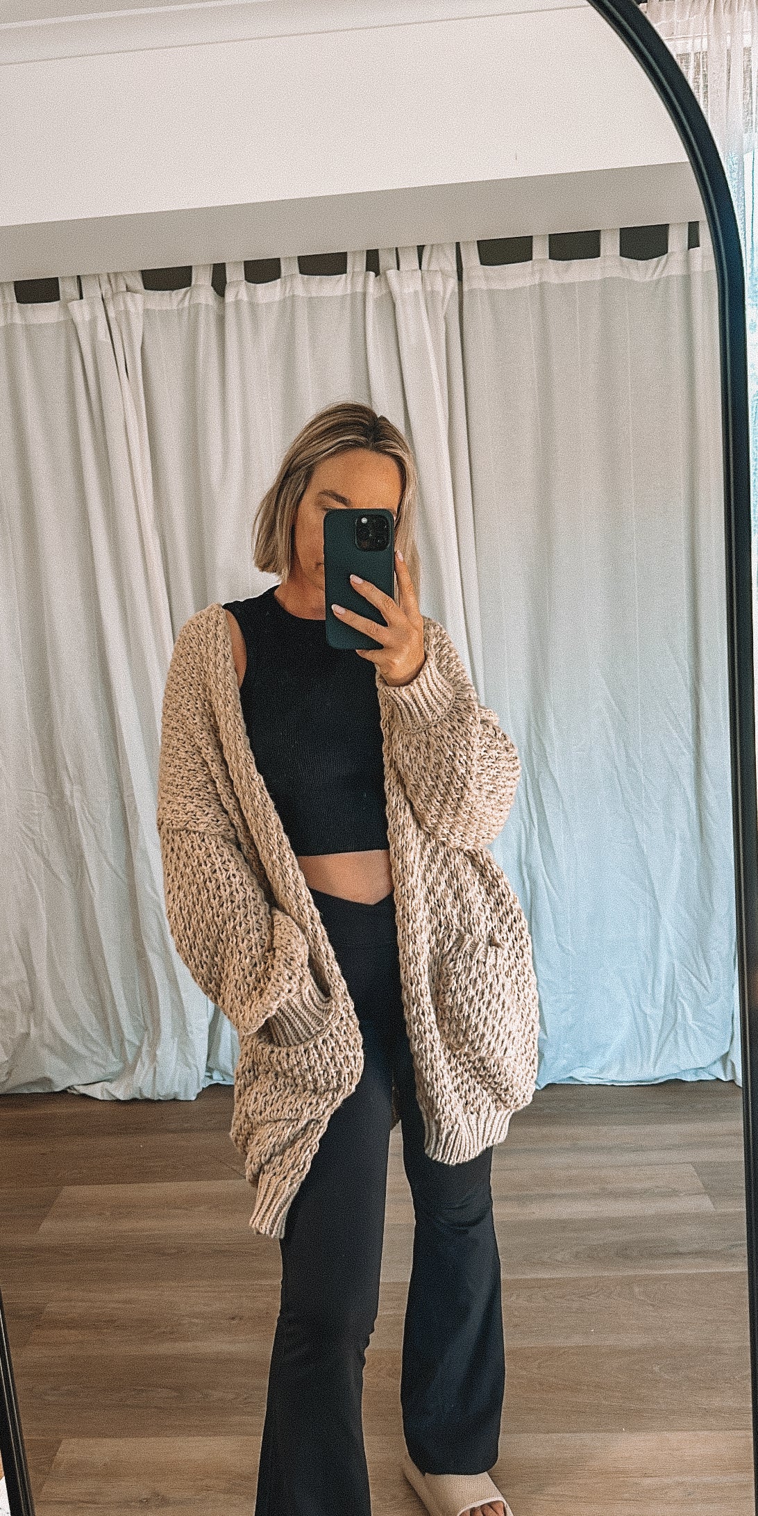 TARA CARDI / BEIGE