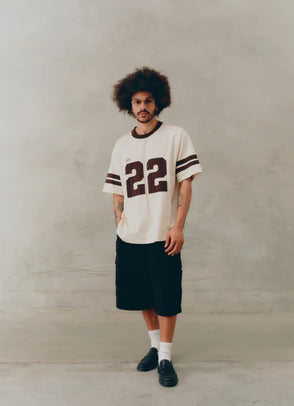 22 MOTION TEE - CREAM & ESPRESSO