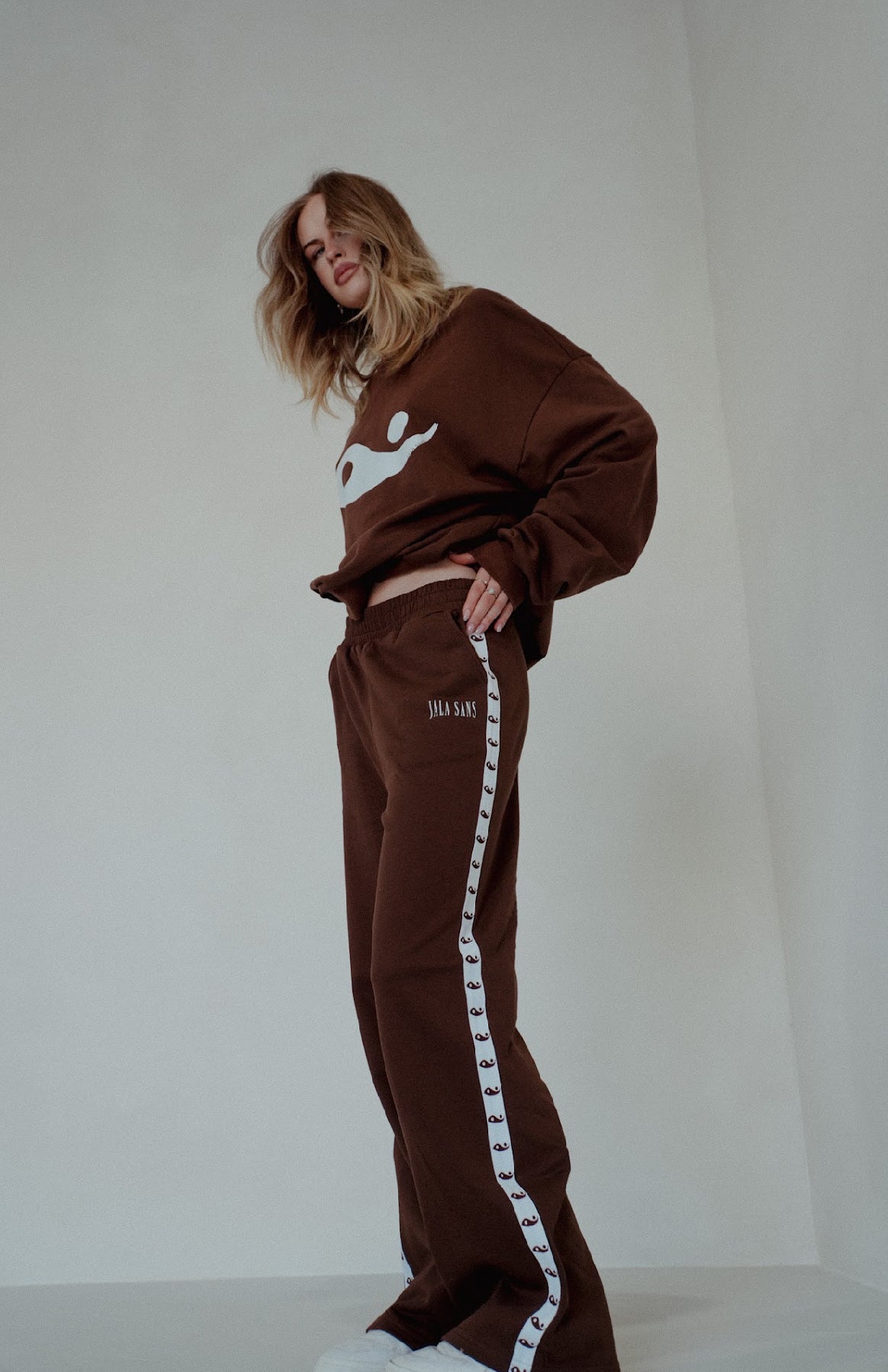 FLOW JUMPER - CHOCOLATE