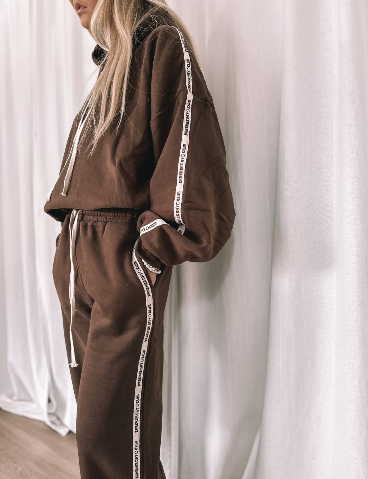 CLOUD RACER HOODIE - CHOCLATE