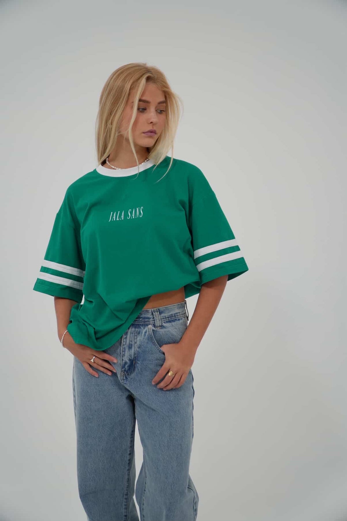 THE EDIT TEE - GREEN & WHITE