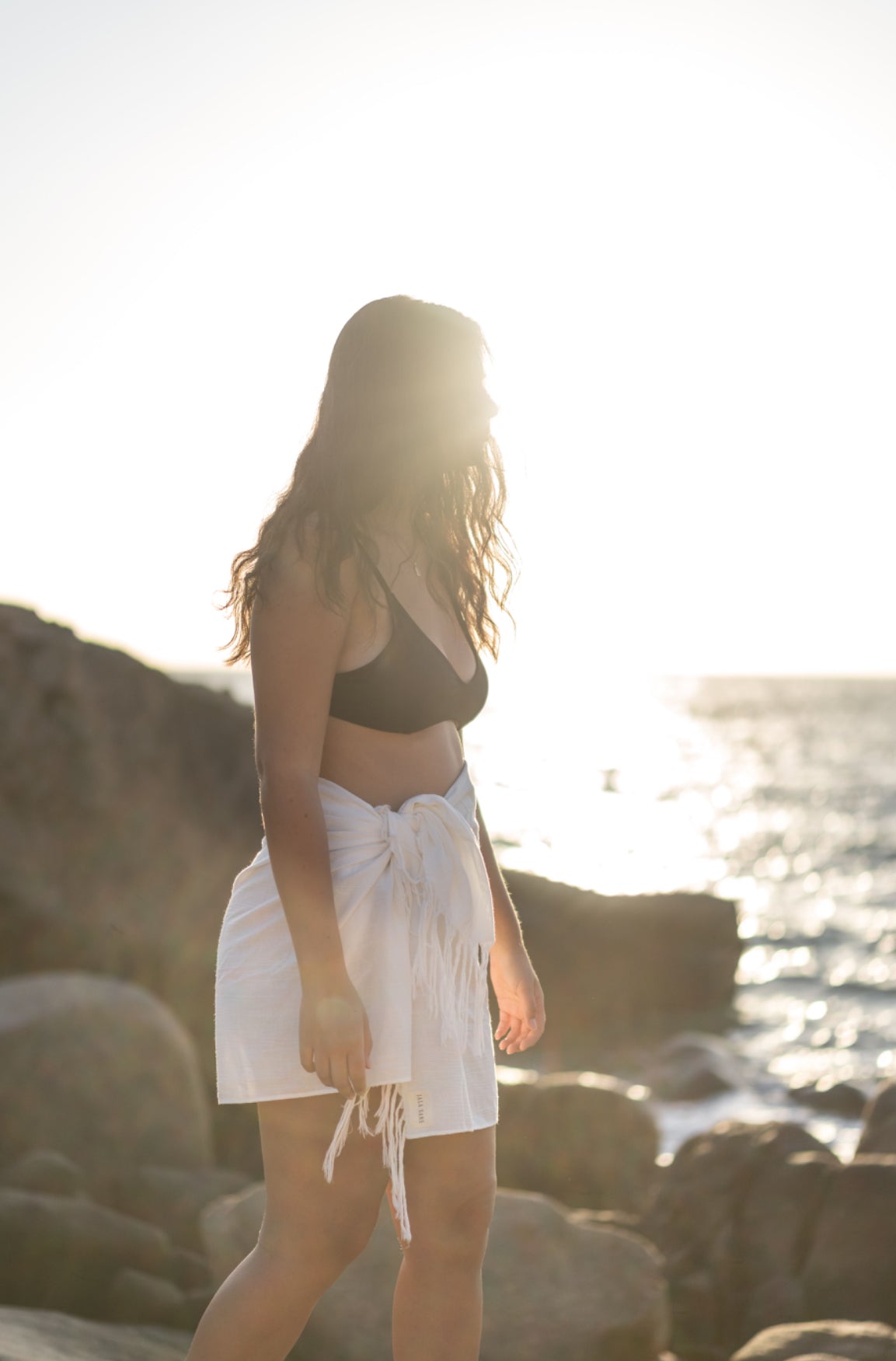 SANS SARONG