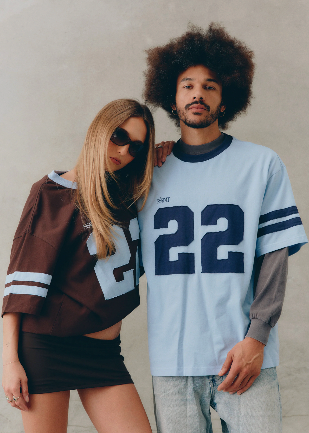 22 MOTION TEE - POWDER BLUE & ESPRESSO