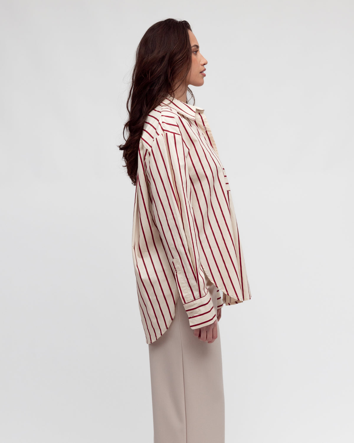 CLAIR BUTTON UP